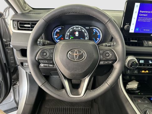 Used 2024 Toyota RAV4 XLE Premium image 12