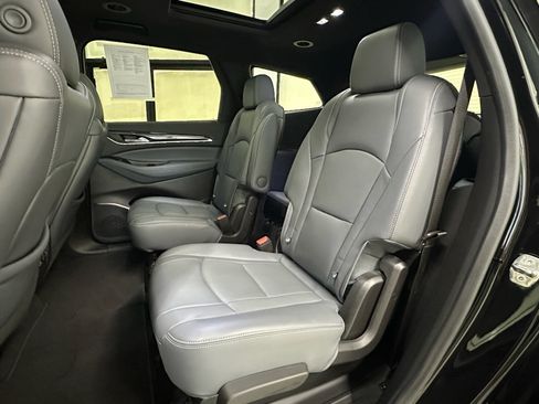 Used 2023 Buick Enclave Premium w/ Experience Buick Package AWD/4WD image 15