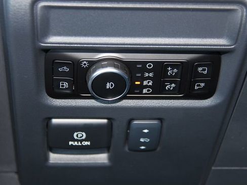 Used 2025 Ford F150 Platinum AWD/4WD image 42