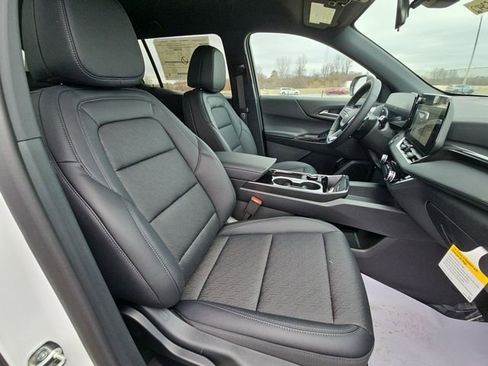 New 2026 Chevrolet Equinox LT w/ Convenience Package II image 28