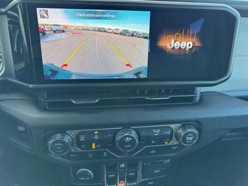 New 2026 Jeep Gladiator Sport AWD/4WD image 31