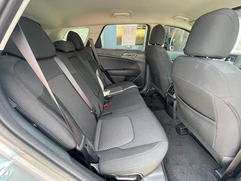 Certified 2025 Kia Sportage LX FWD image 24