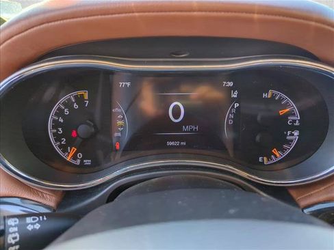 Used 2020 Jeep Grand Cherokee Overland AWD/4WD image 17