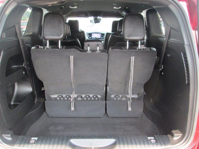 Used 2023 Chrysler Pacifica Touring-L w/ S Appearance Package AWD/4WD image 13