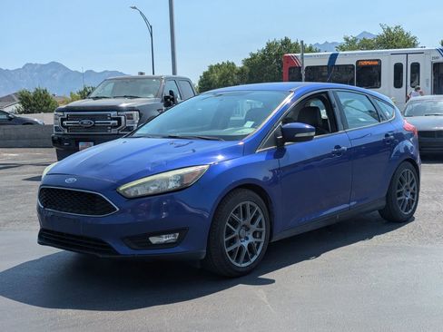 Used 2015 Ford Focus SE w/ Equipment Group 201A image 9