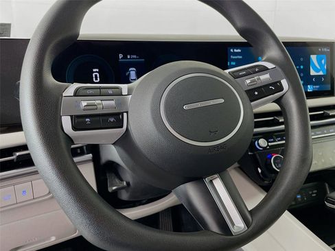 Certified 2025 Hyundai Tucson SEL AWD/4WD image 15