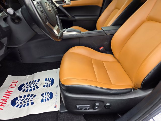 Used 2017 Lexus CT 200h FWD image 14