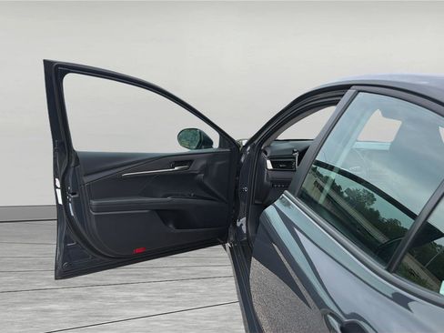 Used 2026 Toyota Camry LE FWD image 16