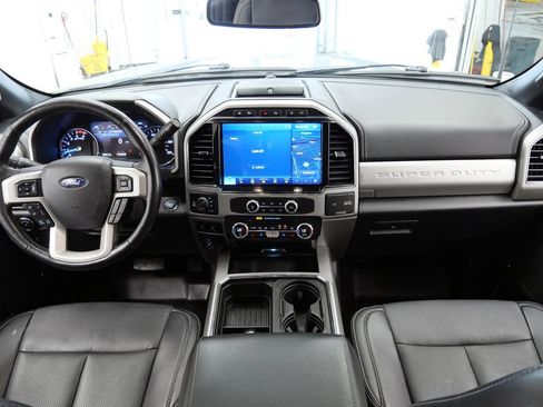 Used 2022 Ford F250 Lariat w/ Lariat Ultimate Package AWD/4WD image 23