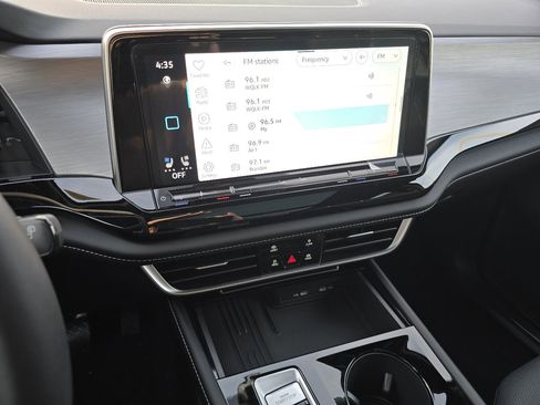 New 2026 Volkswagen Atlas Cross Sport SE image 16