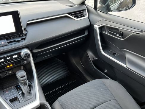 Used 2023 Toyota RAV4 LE image 27