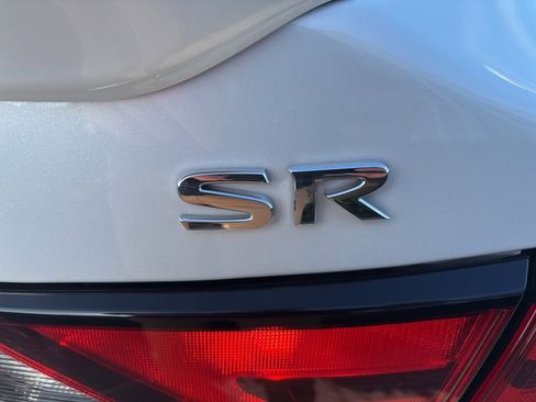 Used 2021 Nissan Sentra SR w/ SR Premium Package image 7