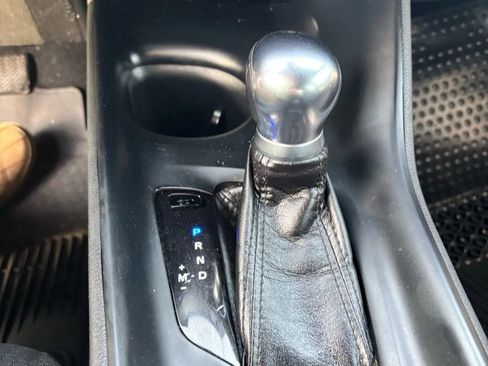 Used 2018 Toyota C-HR image 61