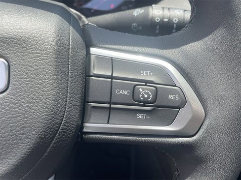 New 2025 Jeep Compass Latitude w/ Altitude Special Edition image 16