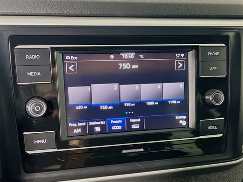 Used 2023 Volkswagen Atlas Cross Sport SE image 14