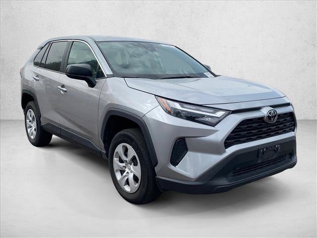 Used 2025 Toyota RAV4 LE FWD image 3