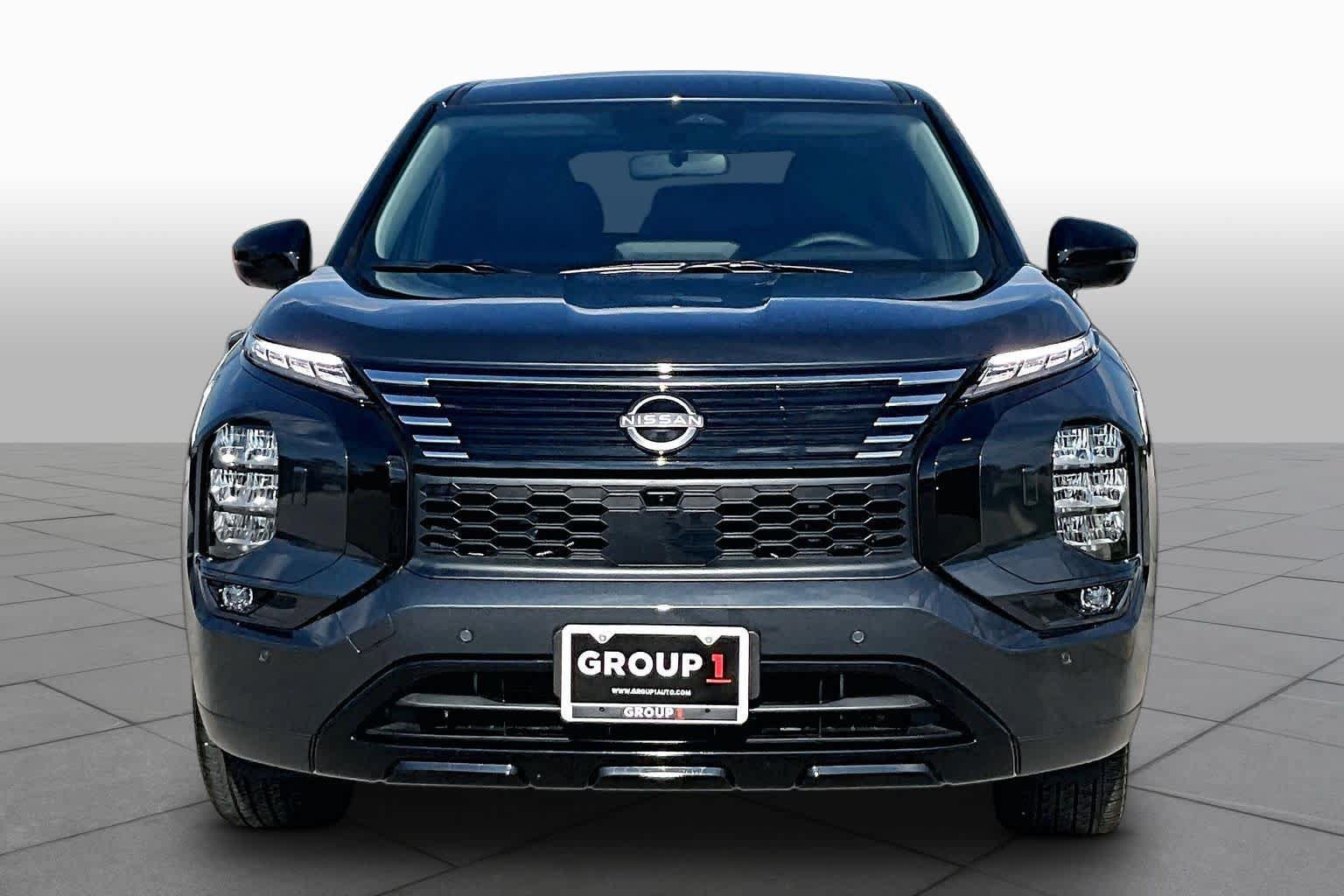 Used 2026 Nissan Rogue SL w/ Family Package AWD/4WD image 4