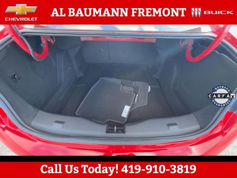 Used 2018 Chevrolet Cruze LT FWD image 10