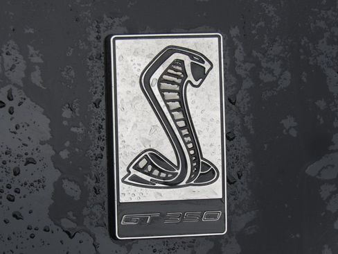 Used 2018 Ford Mustang Shelby GT350 w/ Electronics Package image 9