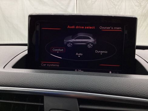 Used 2018 Audi Q3 2.0T Premium Plus w/ Premium Plus Package image 35