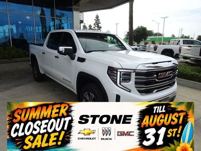 New 2026 GMC Sierra 1500 SLT