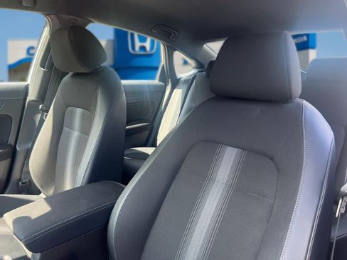 Used 2023 Honda Civic Sport image 13