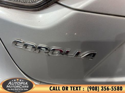 Used 2020 Toyota Corolla LE FWD image 32