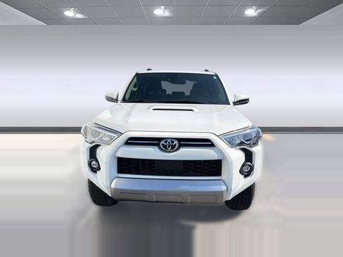 Certified 2021 Toyota 4Runner TRD Off-Road AWD/4WD image 6