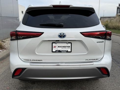 Used 2022 Toyota Highlander Platinum image 43