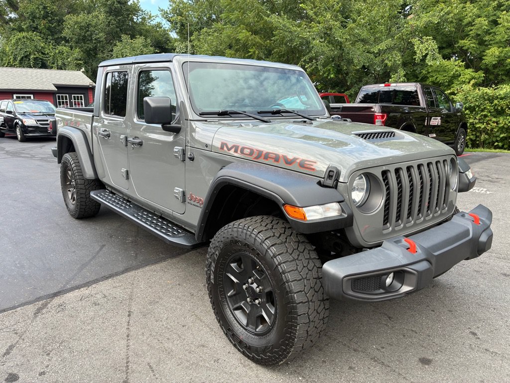 Used 2023 Jeep Gladiator Mojave AWD/4WD image 5