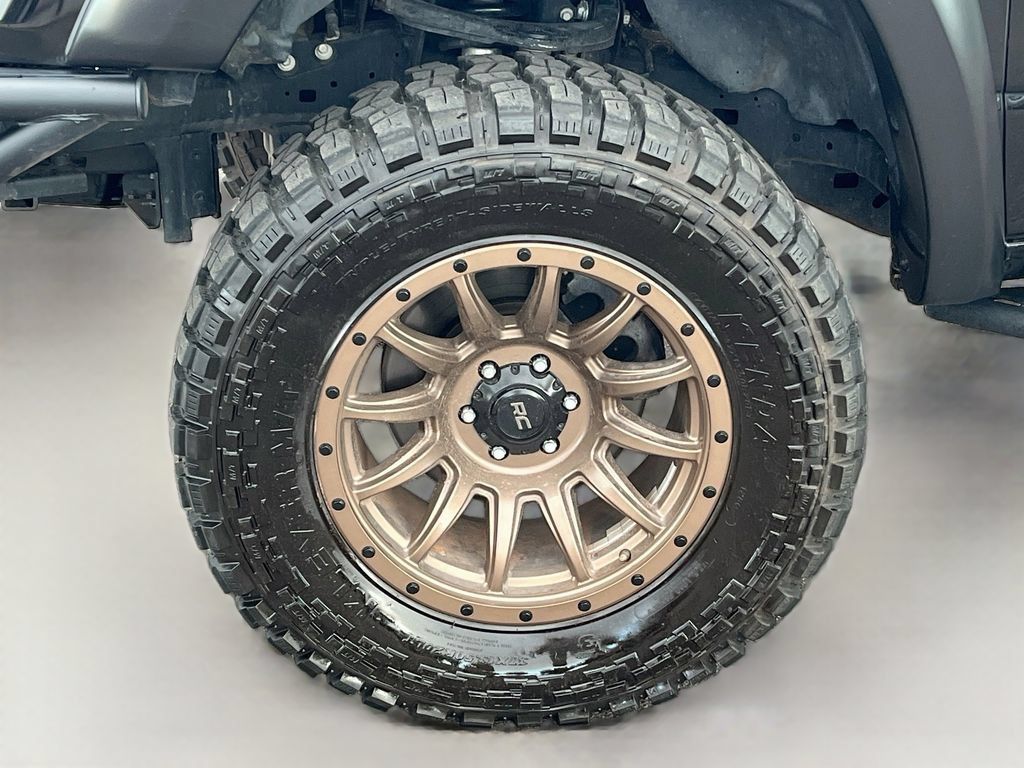 Used 2024 RAM 1500 Big Horn AWD/4WD image 32