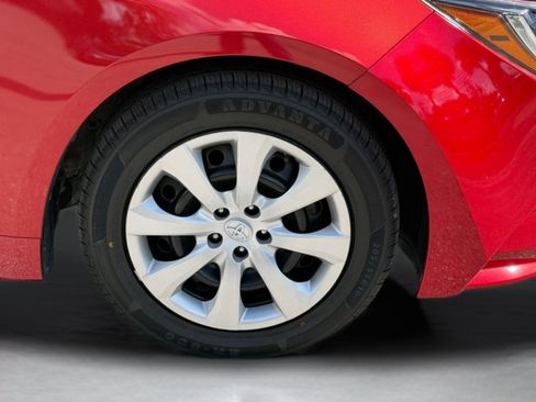 Used 2020 Toyota Corolla LE FWD image 37
