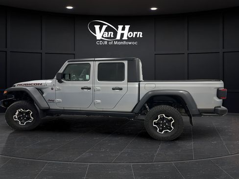 Used 2021 Jeep Gladiator Rubicon w/ Dual Top Group AWD/4WD image 4