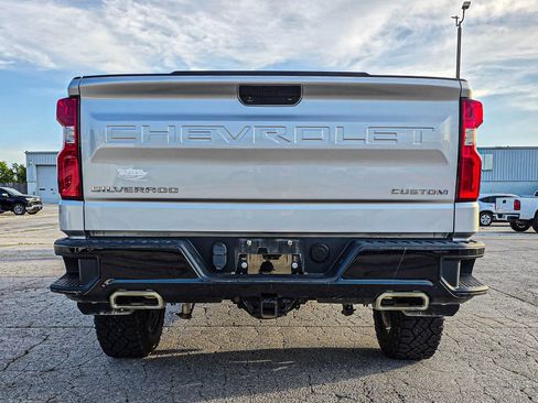 Used 2020 Chevrolet Silverado 1500 Custom Trail Boss w/ Custom Convenience Package AWD/4WD image 5