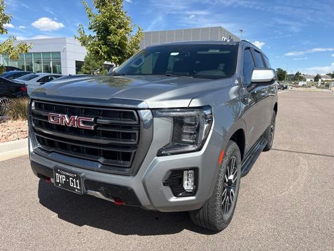 Used 2023 GMC Yukon AT4 AWD/4WD image 2