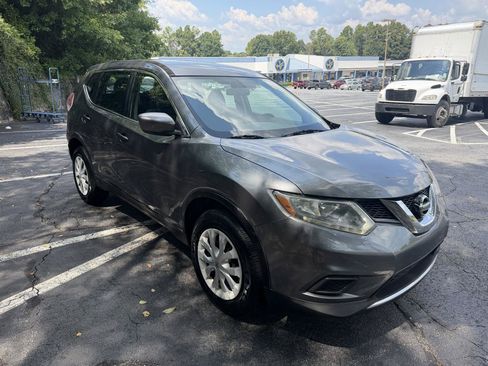 Used 2016 Nissan Rogue S AWD/4WD image 3