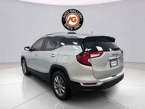 Used 2022 GMC Terrain SLT w/ LPO, Roadside Safety Package image 5