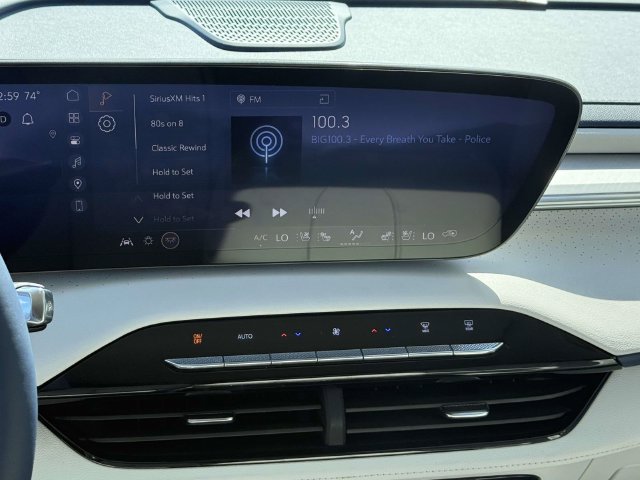 Used 2025 Buick Enclave Avenir w/ Super Cruise Package FWD image 13