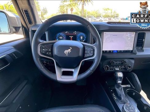 Used 2025 Ford Bronco Badlands w/ Sasquatch Package AWD/4WD image 5