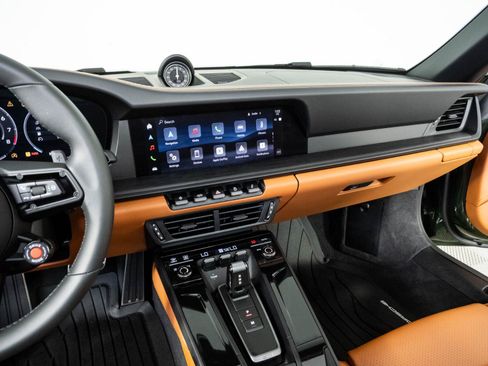 Certified 2026 Porsche 911 Targa 4 GTS AWD/4WD image 13