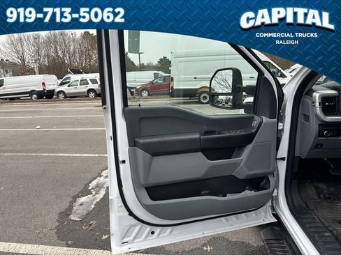 New 2026 Ford F250 XL w/ XL Chrome Package image 20