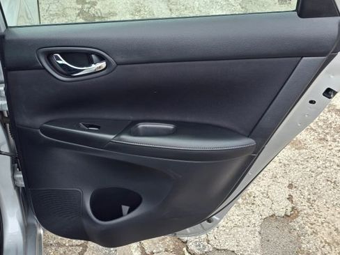 Used 2019 Nissan Sentra S FWD image 14
