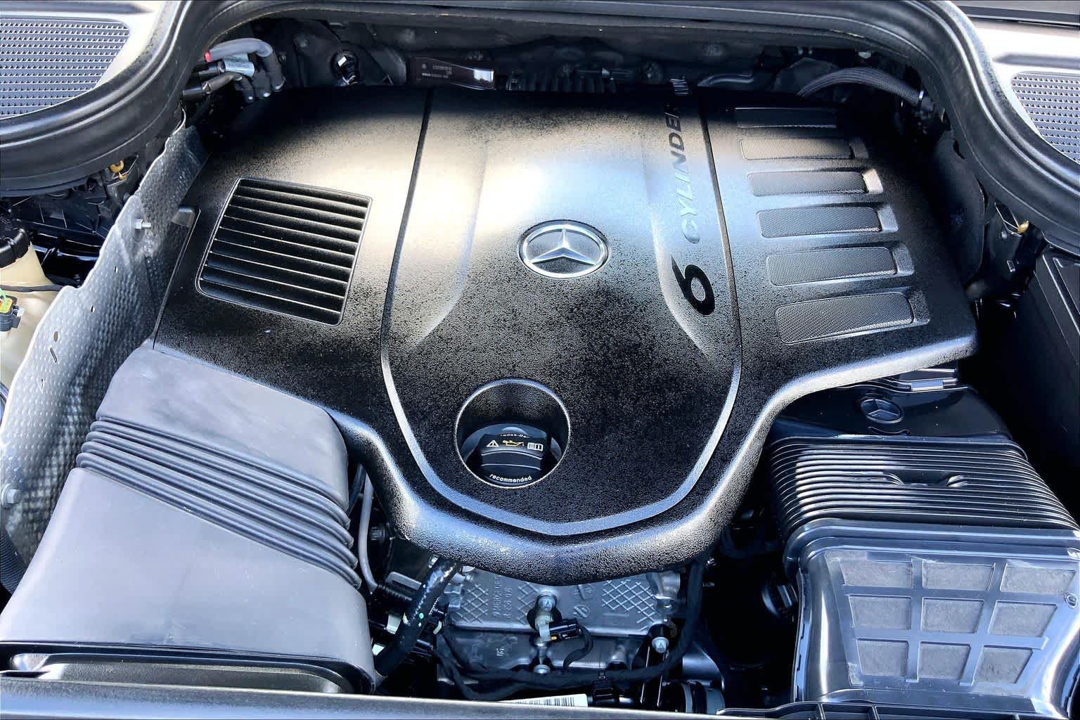 Used 2020 Mercedes-Benz GLS 450 4MATIC image 32