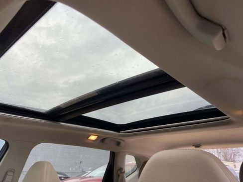 Used 2016 Nissan Rogue SL w/ SL Premium Package image 15