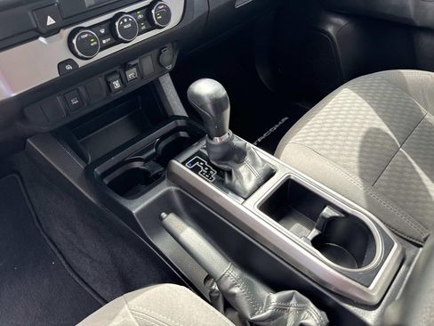 Used 2022 Toyota Tacoma SR5 image 26