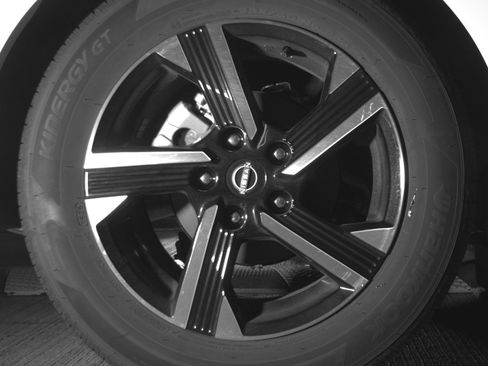 Used 2025 Nissan Sentra SV image 15