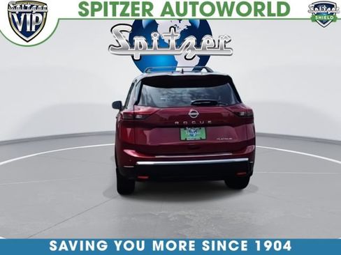 Used 2025 Nissan Rogue Platinum w/ Platinum Premium Package FWD image 7
