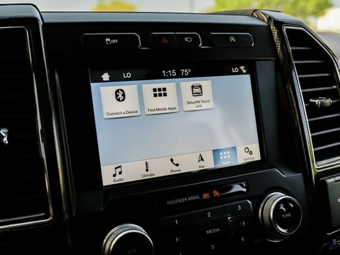 Used 2018 Ford F150 Lariat w/ Equipment Group 502A Luxury image 81