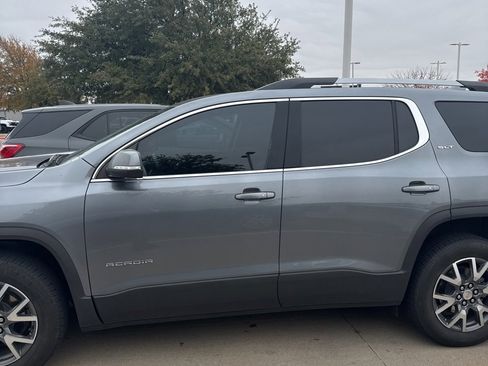 Used 2022 GMC Acadia SLT w/ Preferred Package image 15