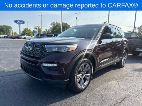 Used 2023 Ford Explorer XLT w/ Equipment Group 202A AWD/4WD image 2